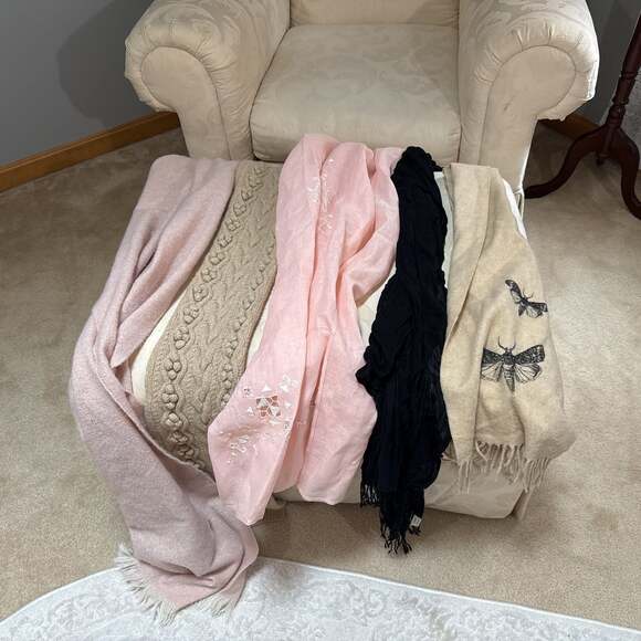 Unbranded Accessories - Lot of 5 Assorted Scarves